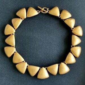 VINTAGE ANNE KLEIN SIGNED GOLD METAL TRIANGLE LINKS CHOKER NECKLACE